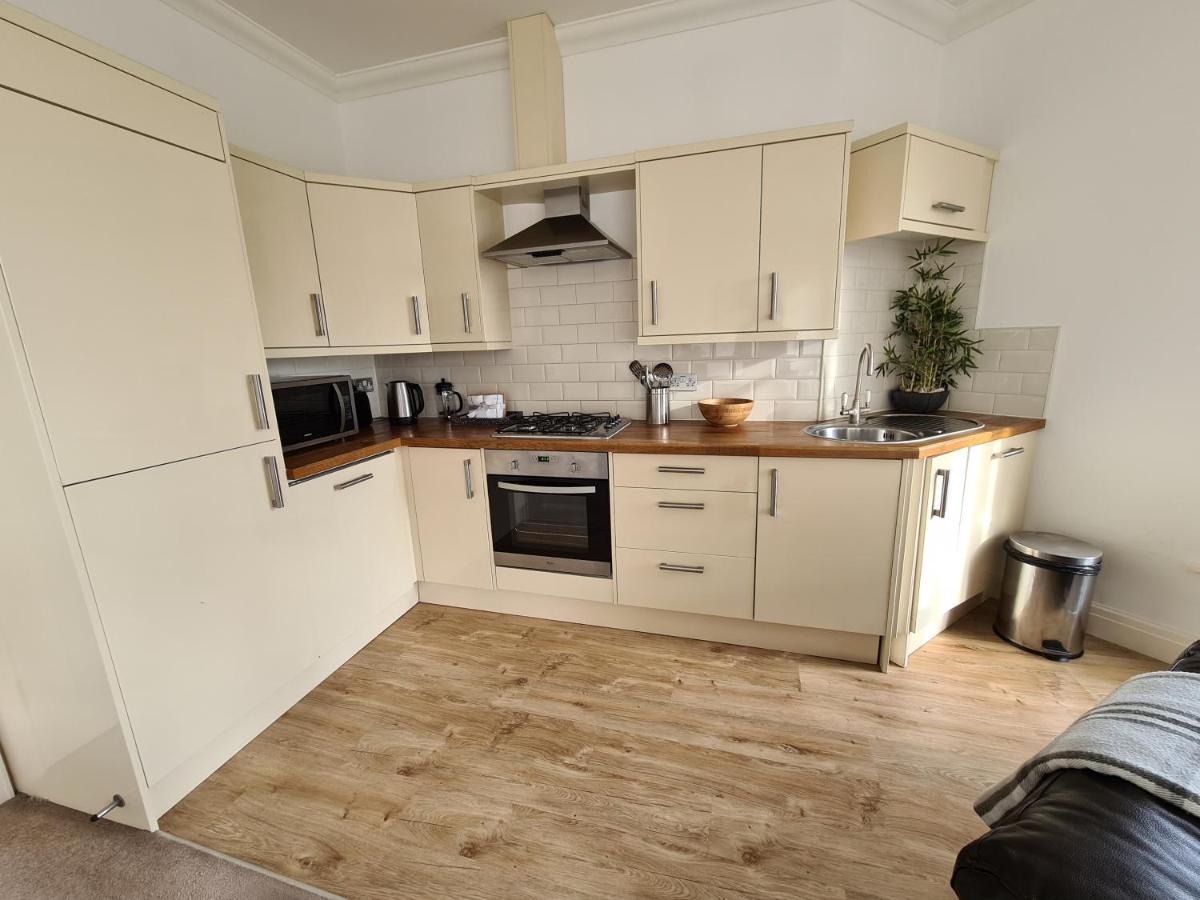 Vitamin Sea - Beachfront Apartment - Sleeps 4 Ramsgate Exteriör bild
