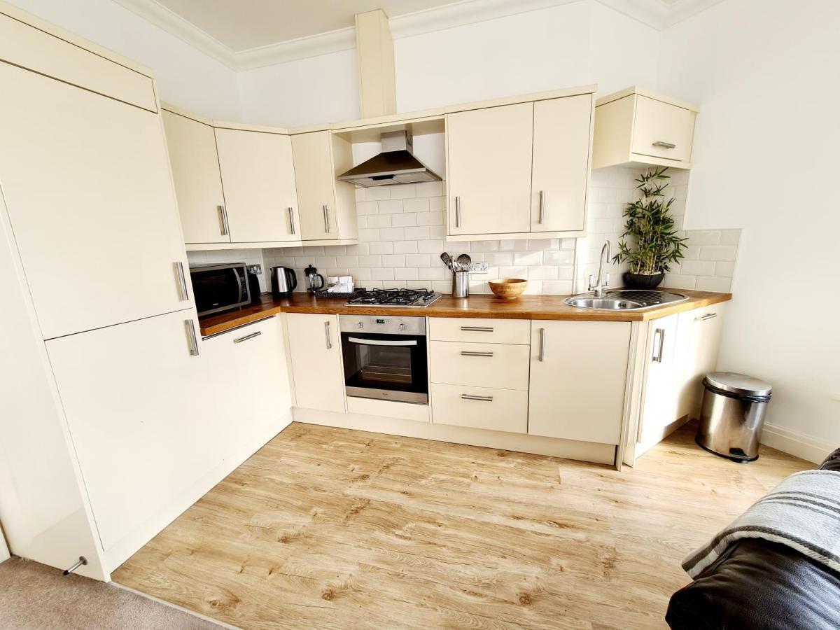 Vitamin Sea - Beachfront Apartment - Sleeps 4 Ramsgate Exteriör bild